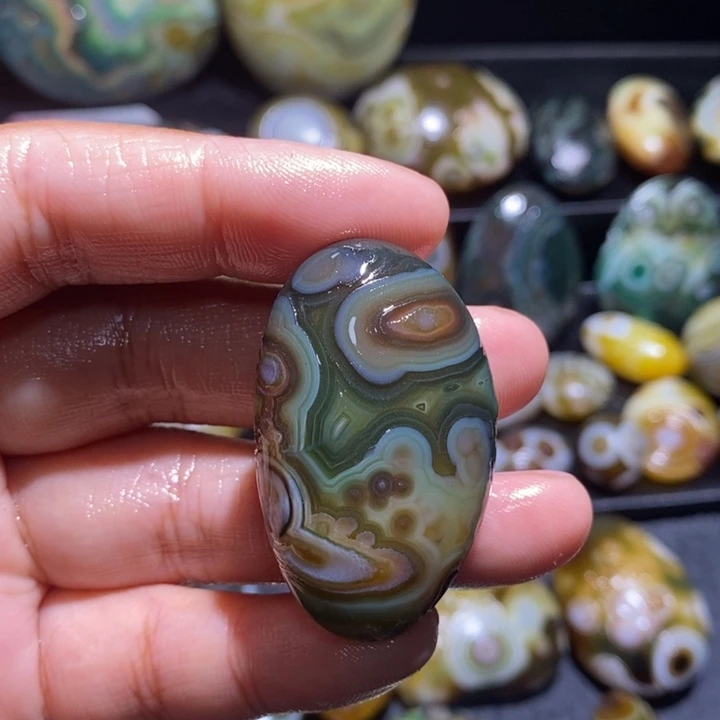 玛瑙/玉髓未镶嵌珠宝奇石71