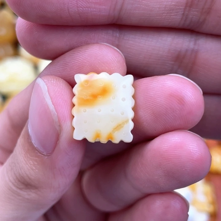 未镶嵌琥珀裸石蜜蜡