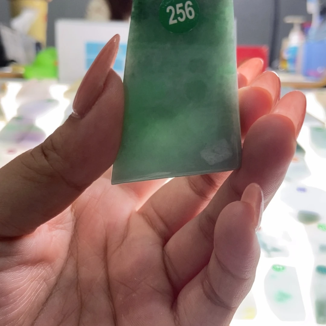 定制翡翠未镶嵌天然翡翠A货定制