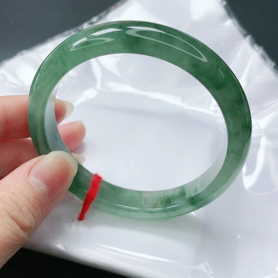 翡翠手镯未镶嵌缅甸天然A货翡翠