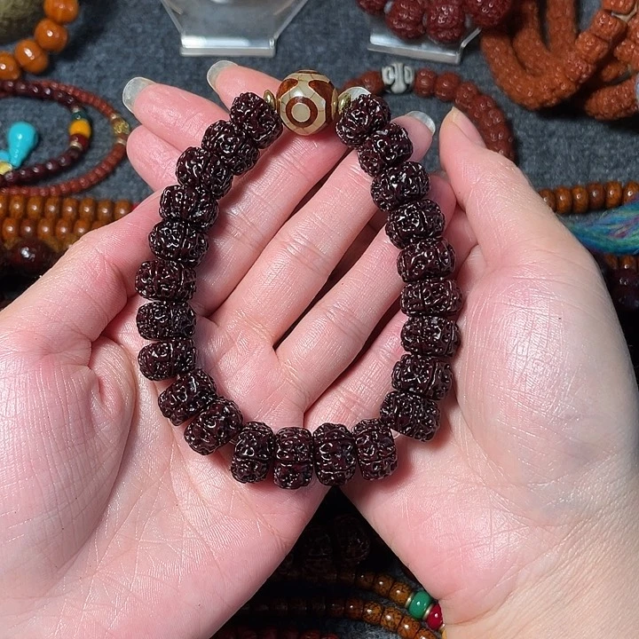 金刚菩提手串河**三手串