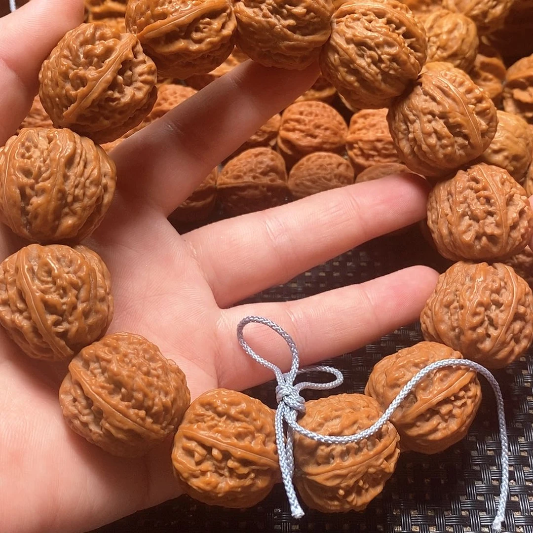 文玩核桃手串荔枝纹