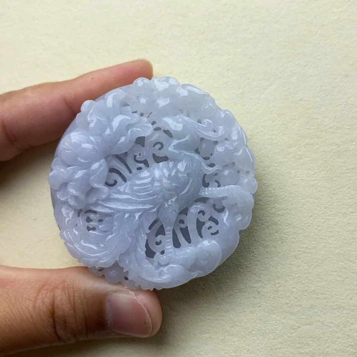 翡翠未镶嵌颈饰凤穿牡丹