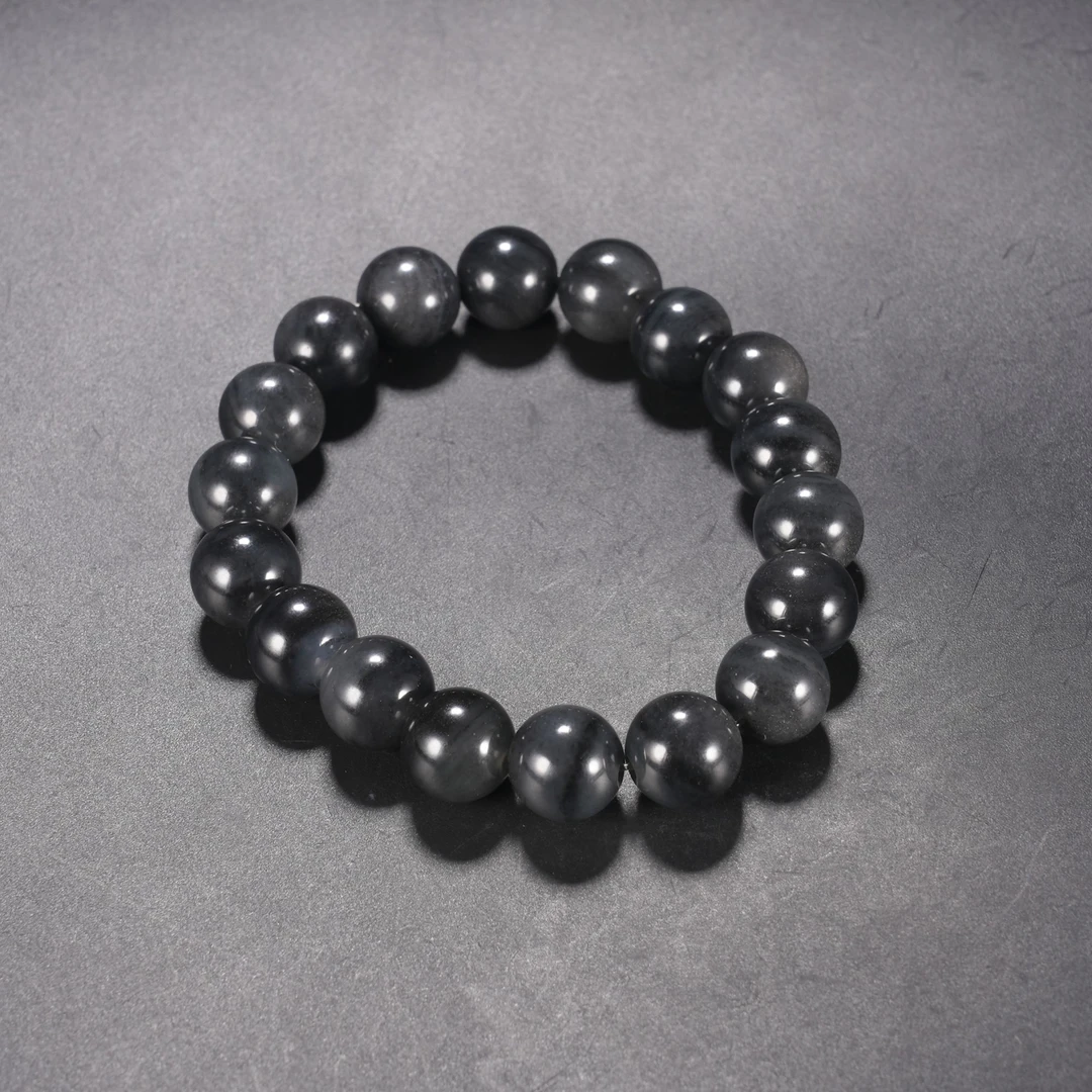 lot58和田玉于田料青花手串/保利拍卖