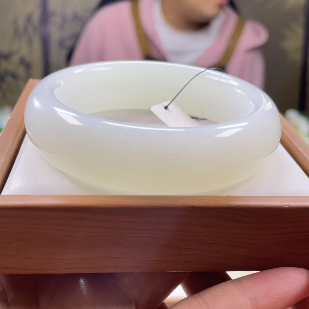 和田玉未镶嵌手镯59.7圈