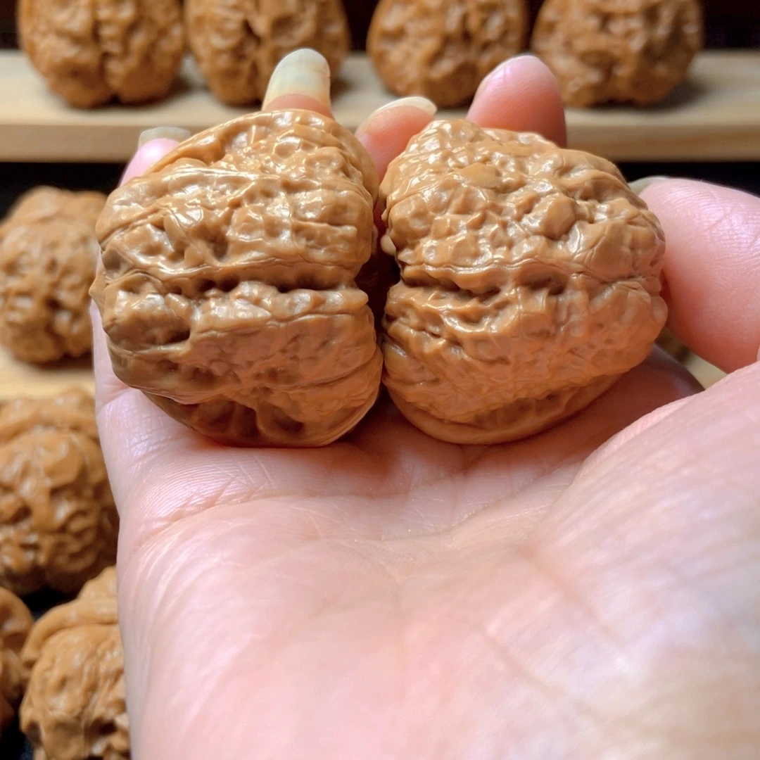 文玩核桃吊坠蛤蟆头40