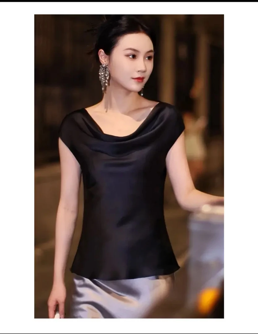 【大表姐主推】（荡领上衣）南油醋酸缎面斜裁荡领上衣