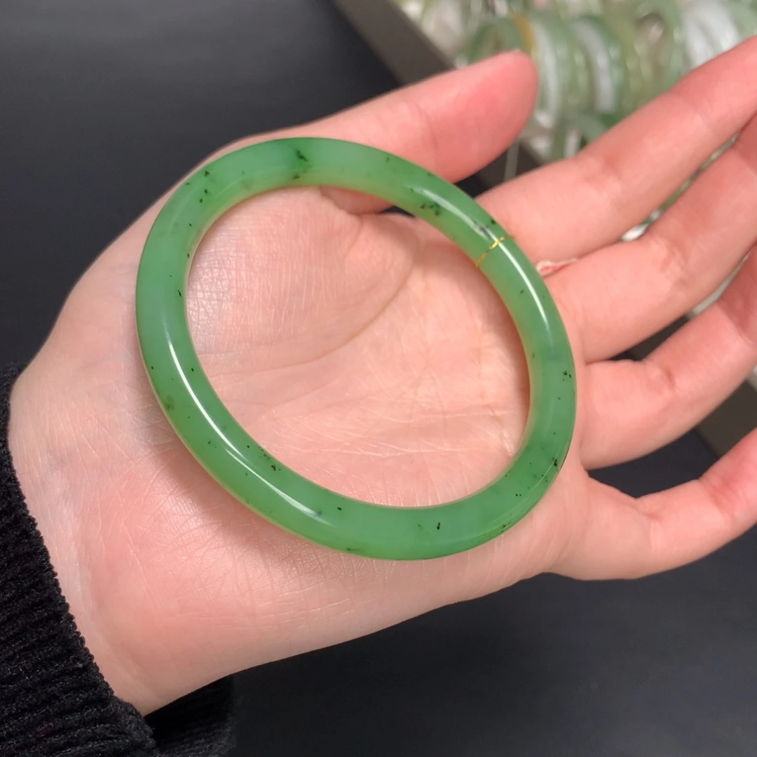 和田玉手镯未镶嵌58