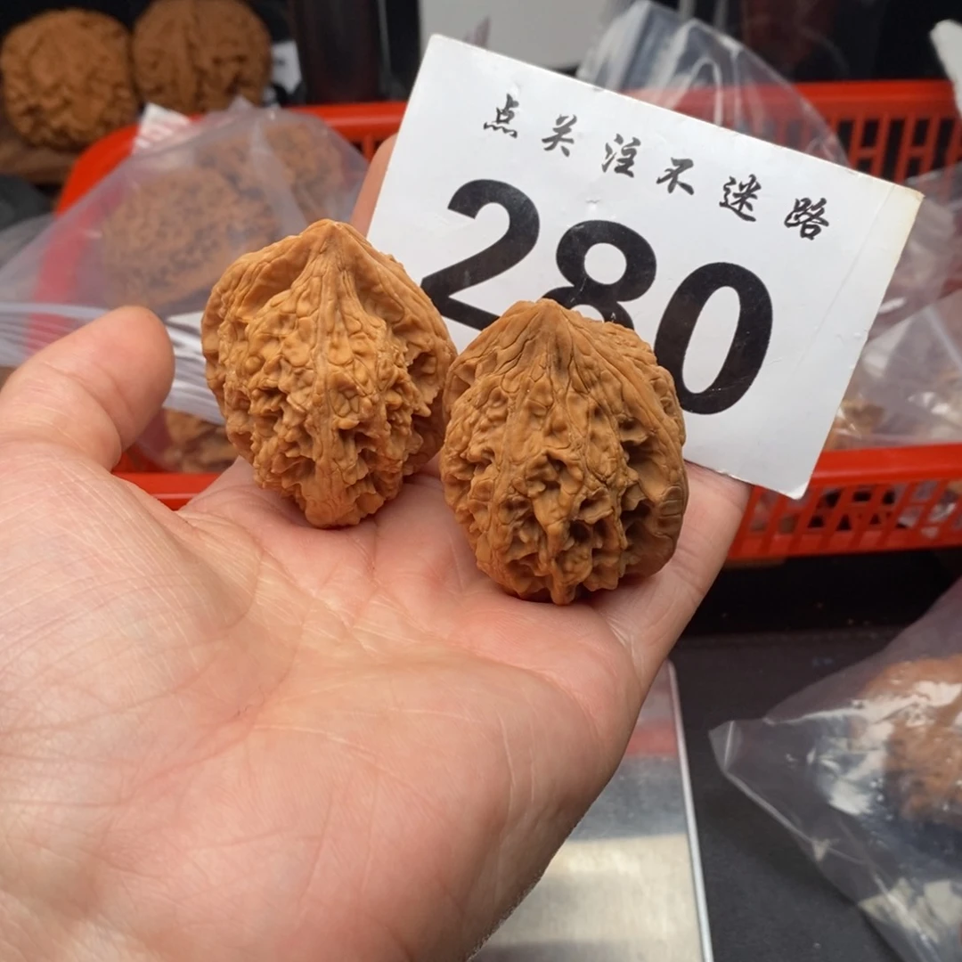 文玩核桃吊坠41大沽石