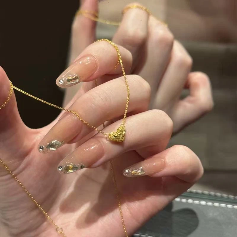 碎冰爱心项链轻奢小众ins气质高级感吊坠2025新款甜美百搭锁骨链