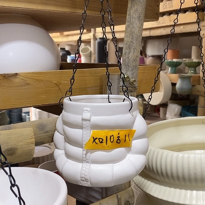 陶瓷花盆有孔 瑕疵介意勿拍