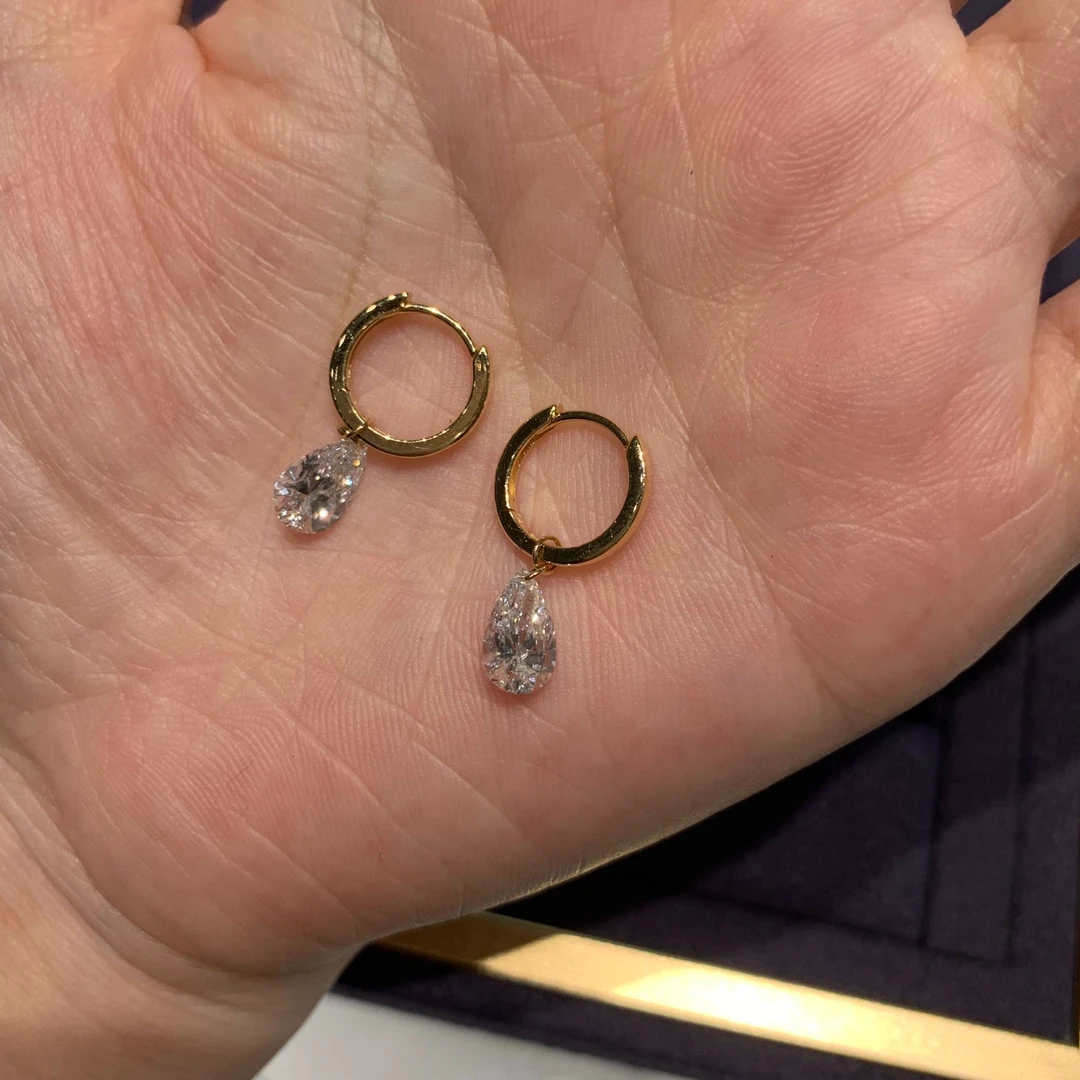 实验室培育钻石单颗70分一对1.4克拉水滴18k金耳饰