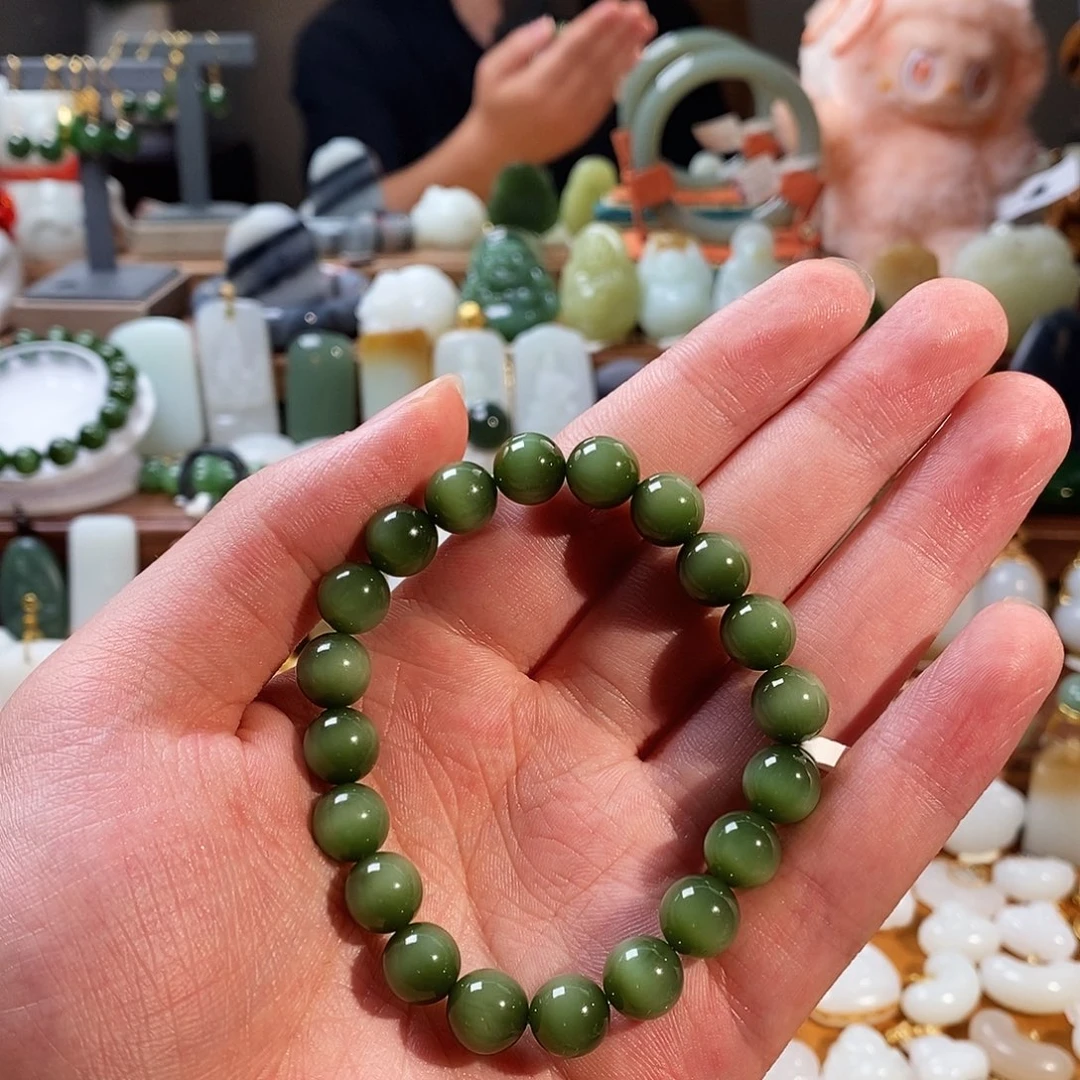 夏***花手串未镶嵌和田玉（碧玉）