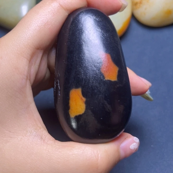 未镶嵌和田玉珠宝奇石