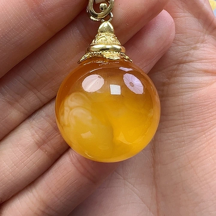 蜜蜡未镶嵌珠宝奇石