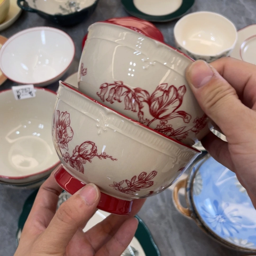 陶瓷微瑕餐具介意勿拍，满18飞！