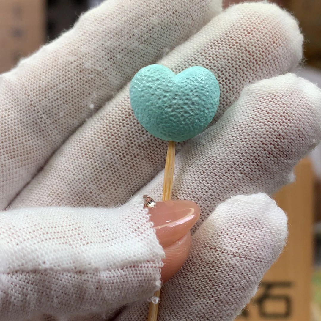 绿松石未镶嵌挂件