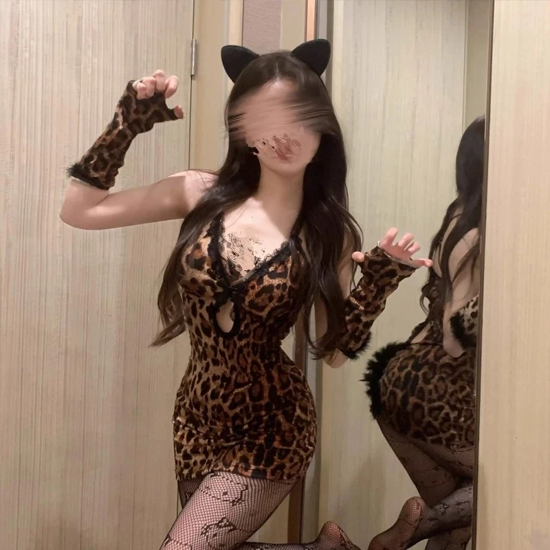 【豹纹女郎】可爱豹纹设计曲线优化家居服睡衣套装