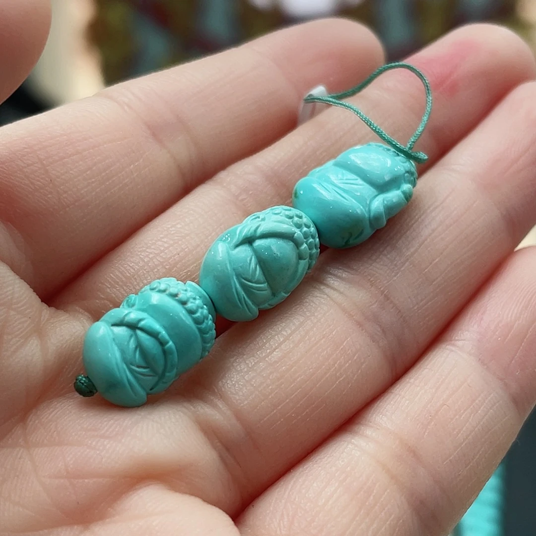 绿松石颈饰未镶嵌