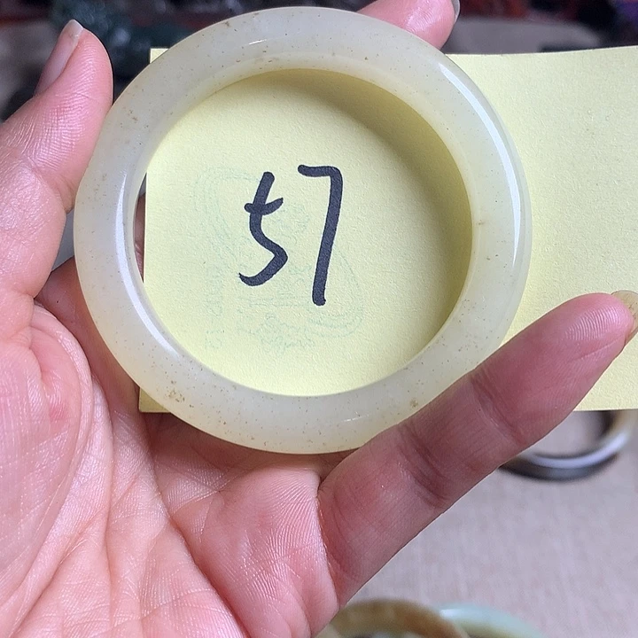 和田玉（糖玉）未镶嵌手镯
