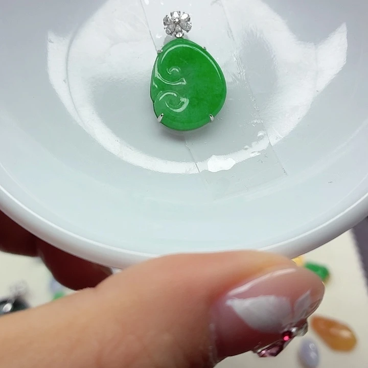 翡翠18K金镶嵌手链天然缅甸翡翠A货