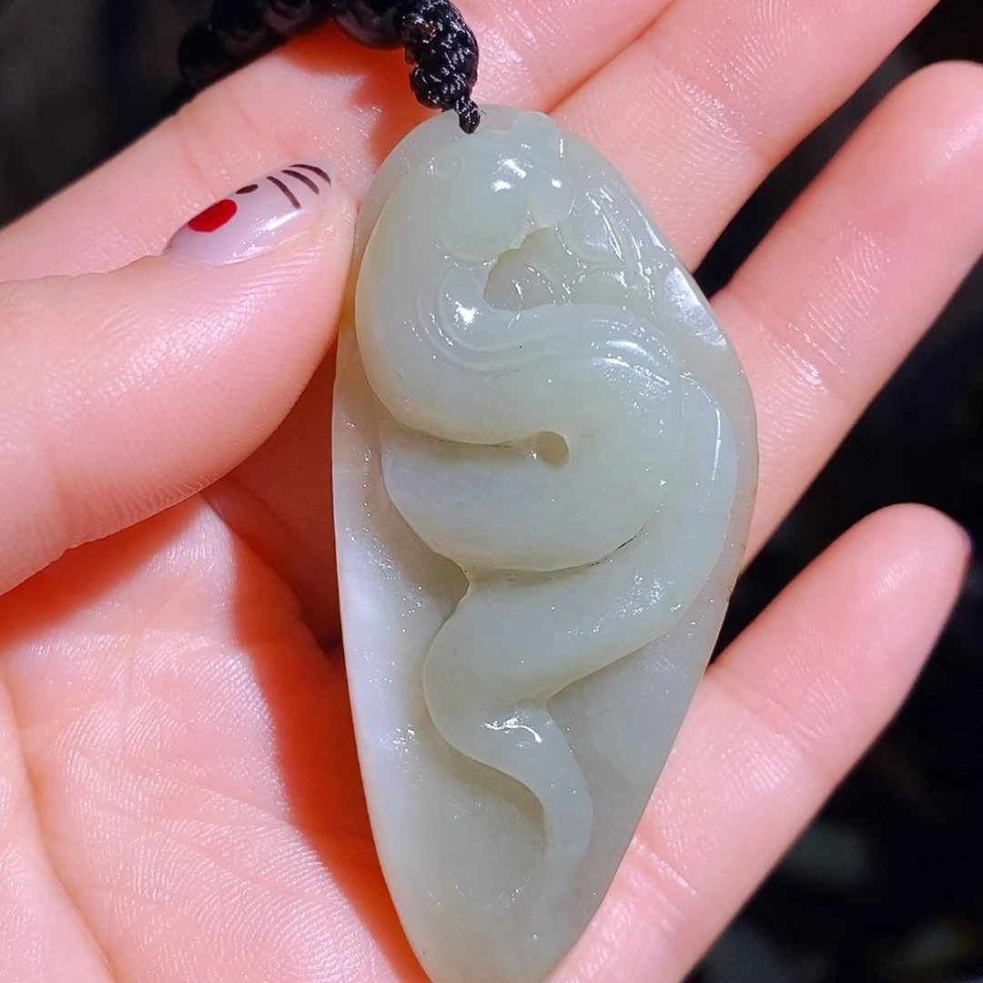 和田玉颈饰未镶嵌