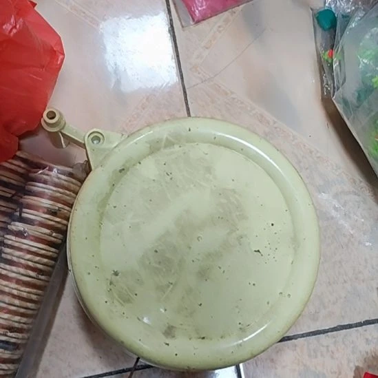 黄色拉饵盘发一个，，，，