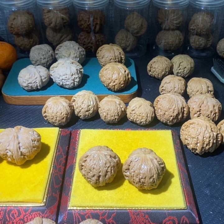 文玩核桃吊坠38000000345