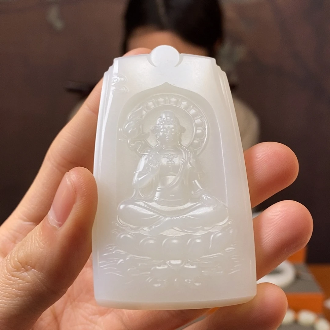 和田玉挂件未镶嵌极**音