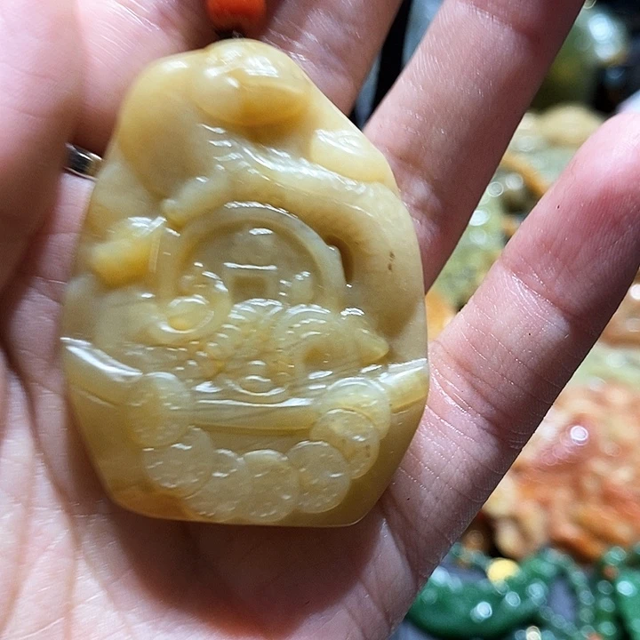 岫玉未镶嵌毛衣链
