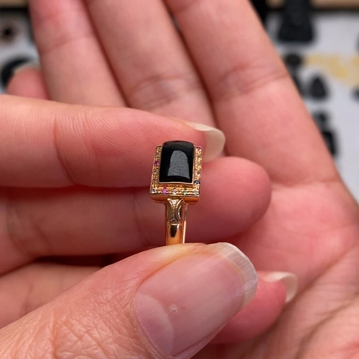 翡翠18K金镶嵌戒指戒指