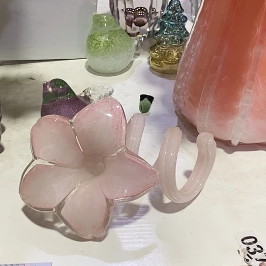 琉璃花瓶高30厘米宽12厘米