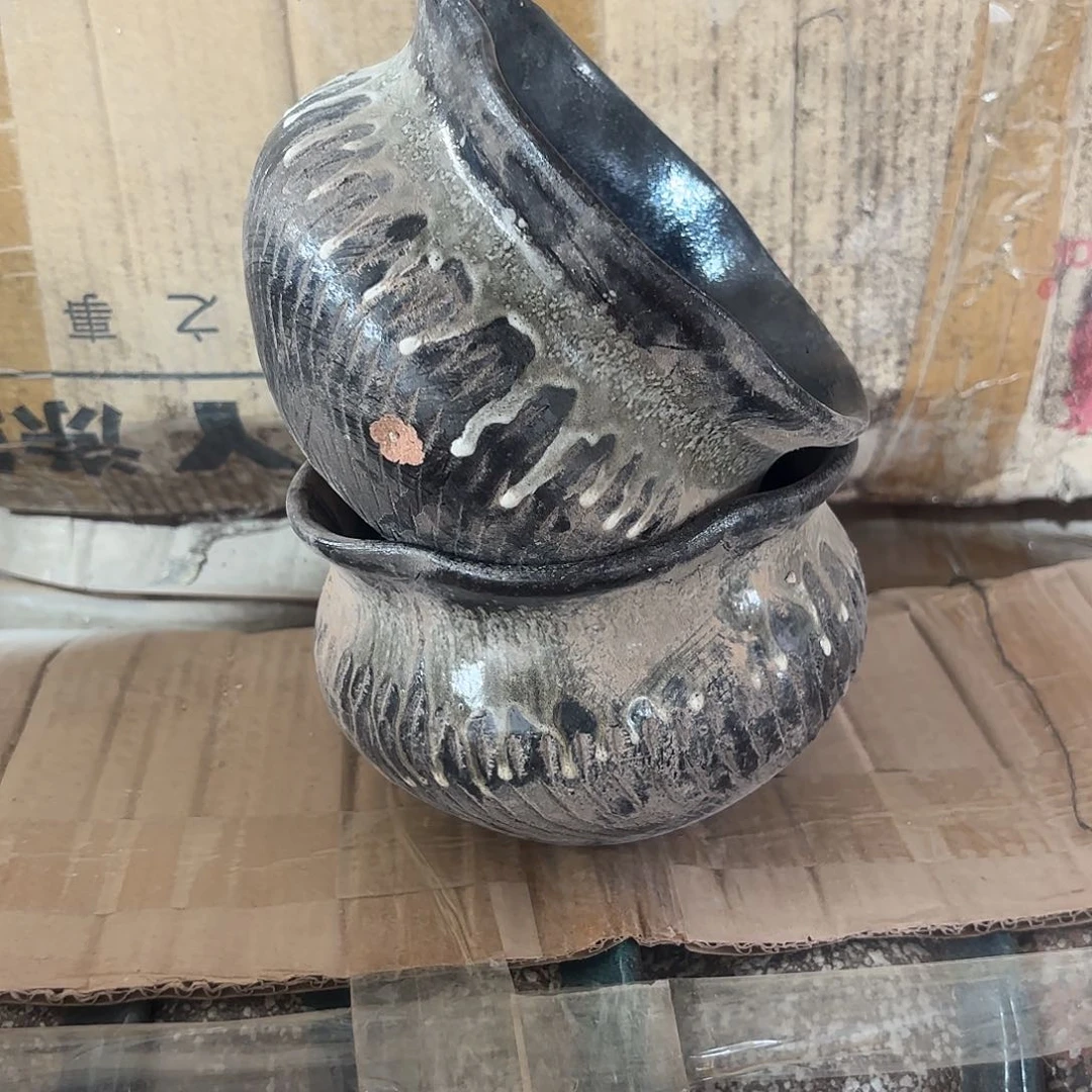 紫砂花盆瑕疵两个口径14*11