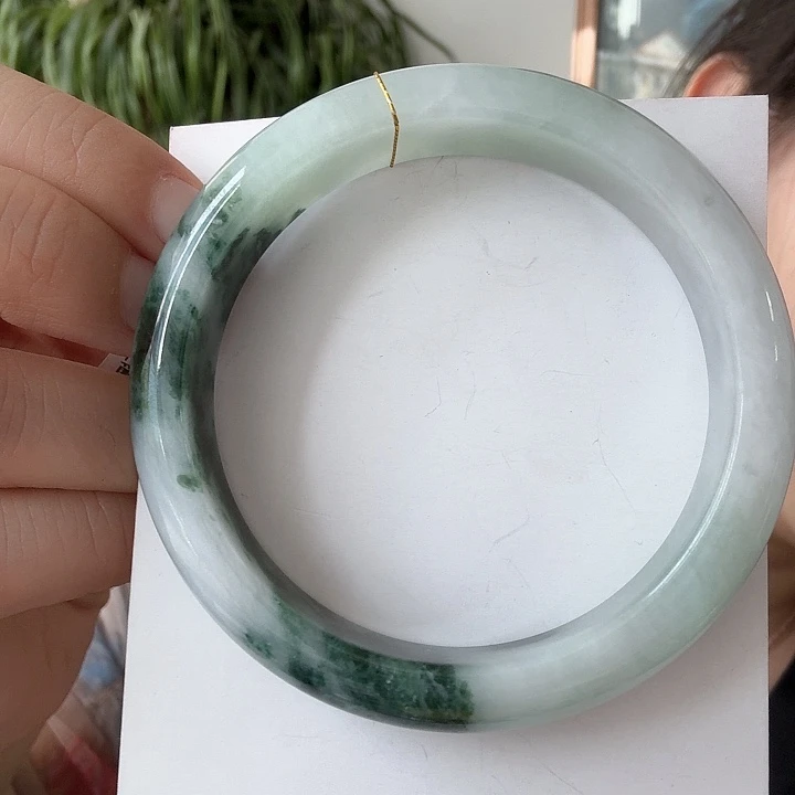 翡翠手镯未镶嵌q手镯