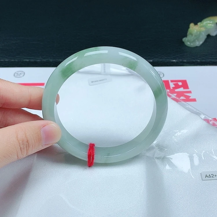 【闪购商品】翡翠手镯未镶嵌天然翡翠手镯
