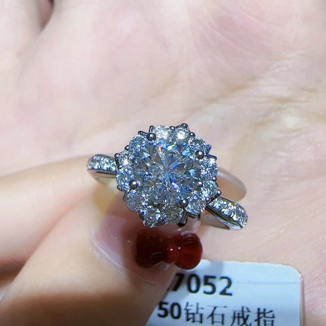 戒指/指环18K金镶嵌钻石