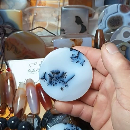 合金颈饰玛瑙/玉髓