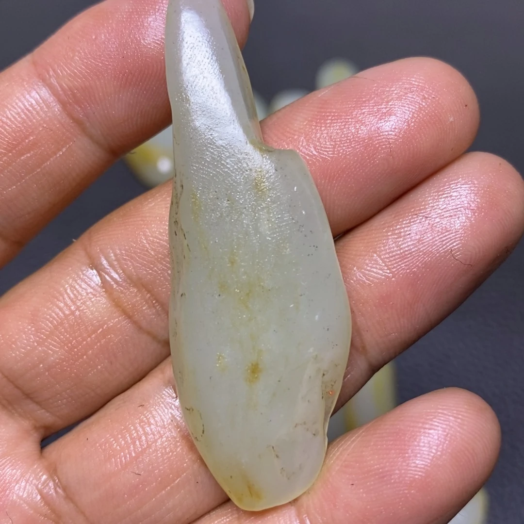 未镶嵌和田玉（糖玉）挂件