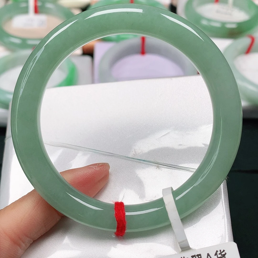 翡翠手镯（圆镯）未镶嵌天然翡翠手镯54