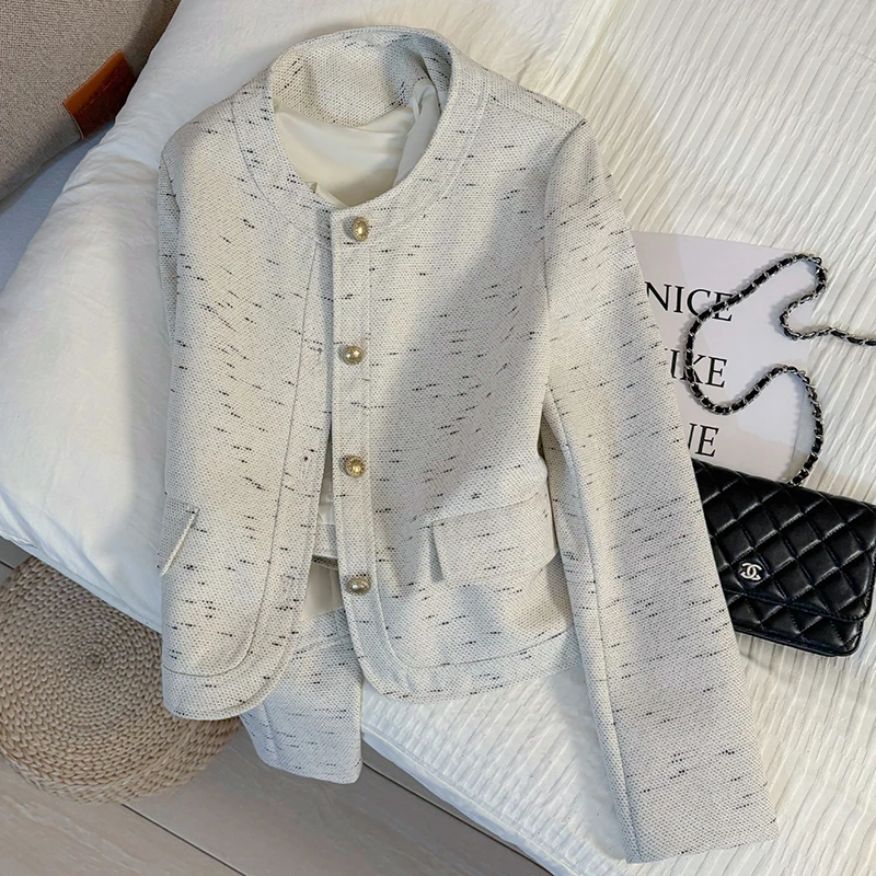 米白色洋气高端小香风短外套女2025秋季新款小个子百搭爆款上衣韩