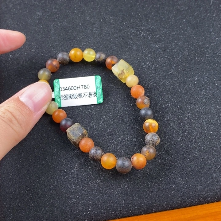 未镶嵌琥珀珠宝奇石