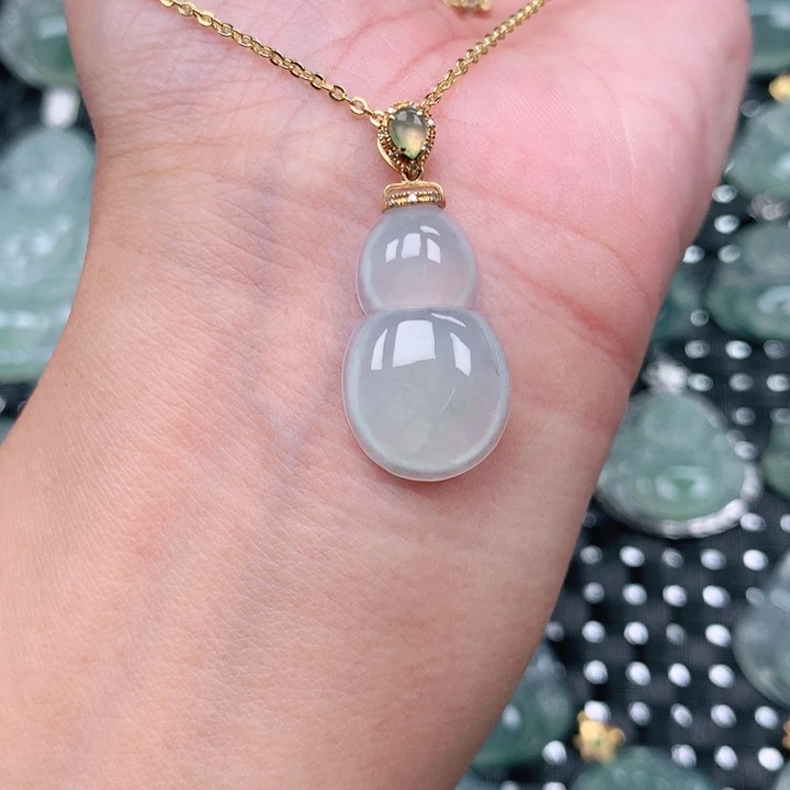 吊坠(不含链)18K金镶嵌翡翠