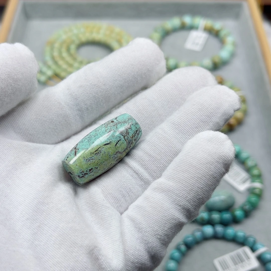 绿松石未镶嵌挂件