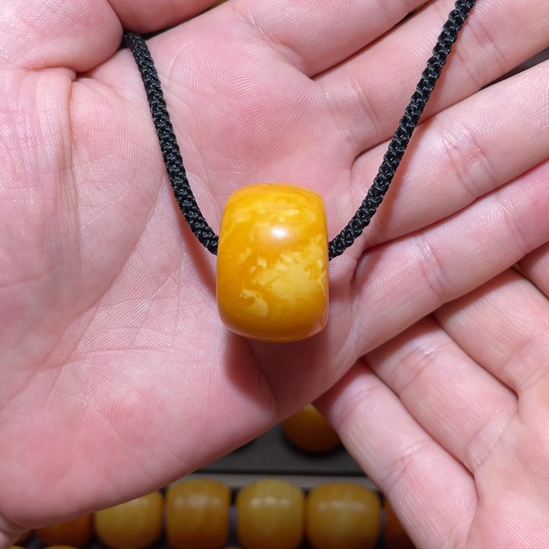 琥珀未镶嵌裸石马蹄