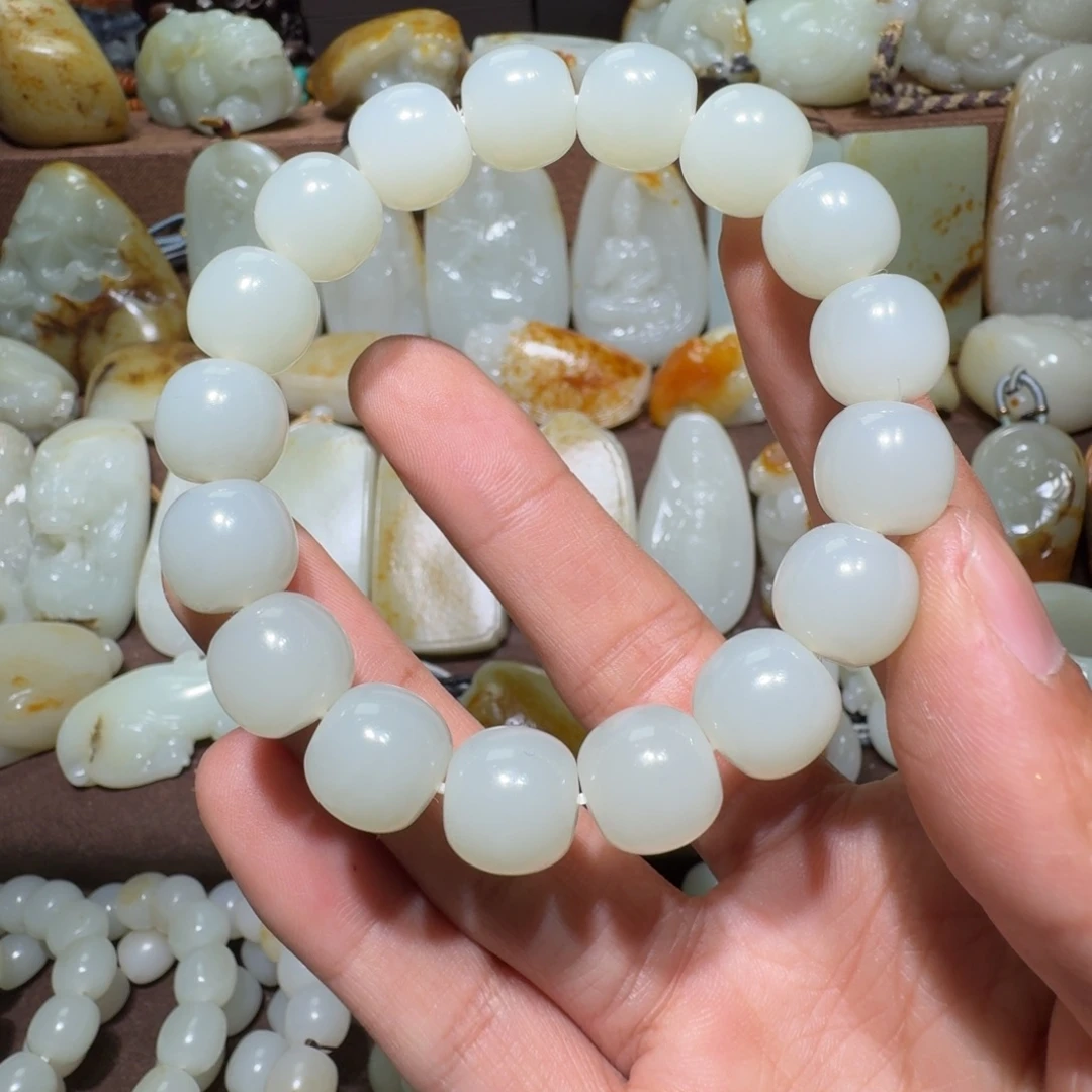 东***枋和田玉未镶嵌手串