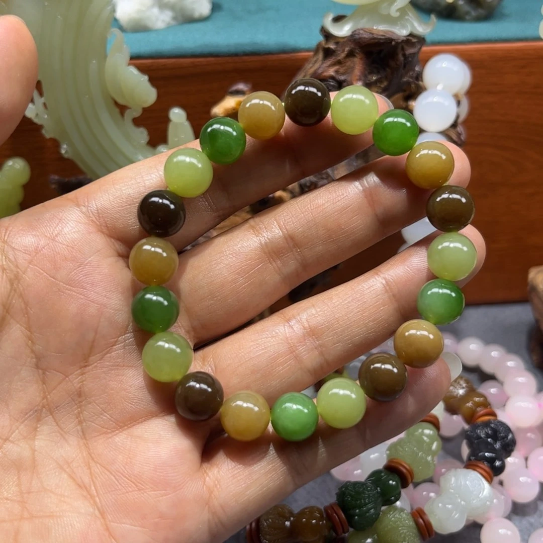 和田玉未镶嵌颈饰岁***痕