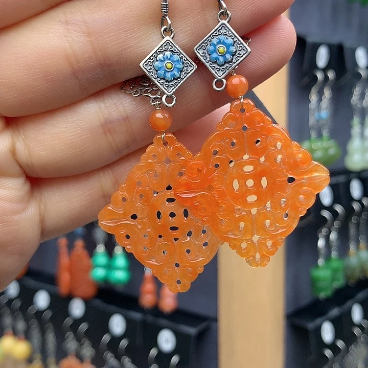 翡翠耳饰银S925镶嵌跟***走5555