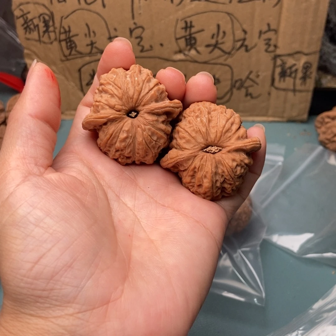 老***墨吊坠文玩核桃血麒麟88