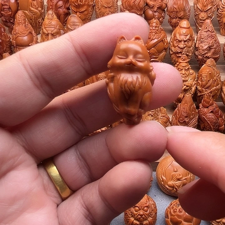 橄榄核吊坠17狐狸