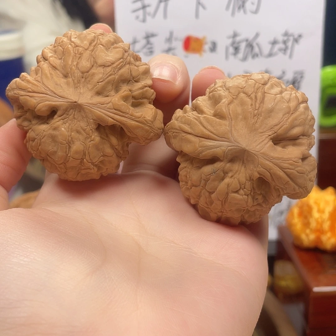 吊坠桃核51尺龙鼎